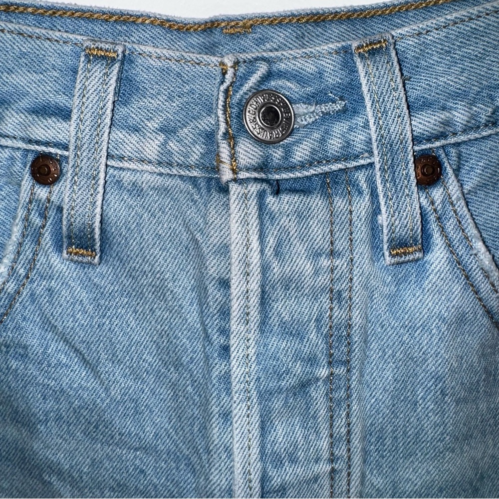 Levi’s Premium 501 Original Fit High Rise Womens Light Wash Denim Shorts Size 26 - Picture 4 of 15